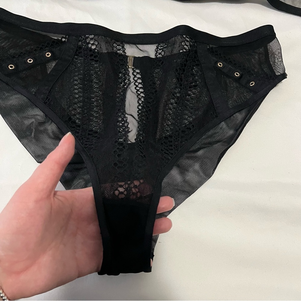 Honey Birdette Janet Set - Picture 15 of 16